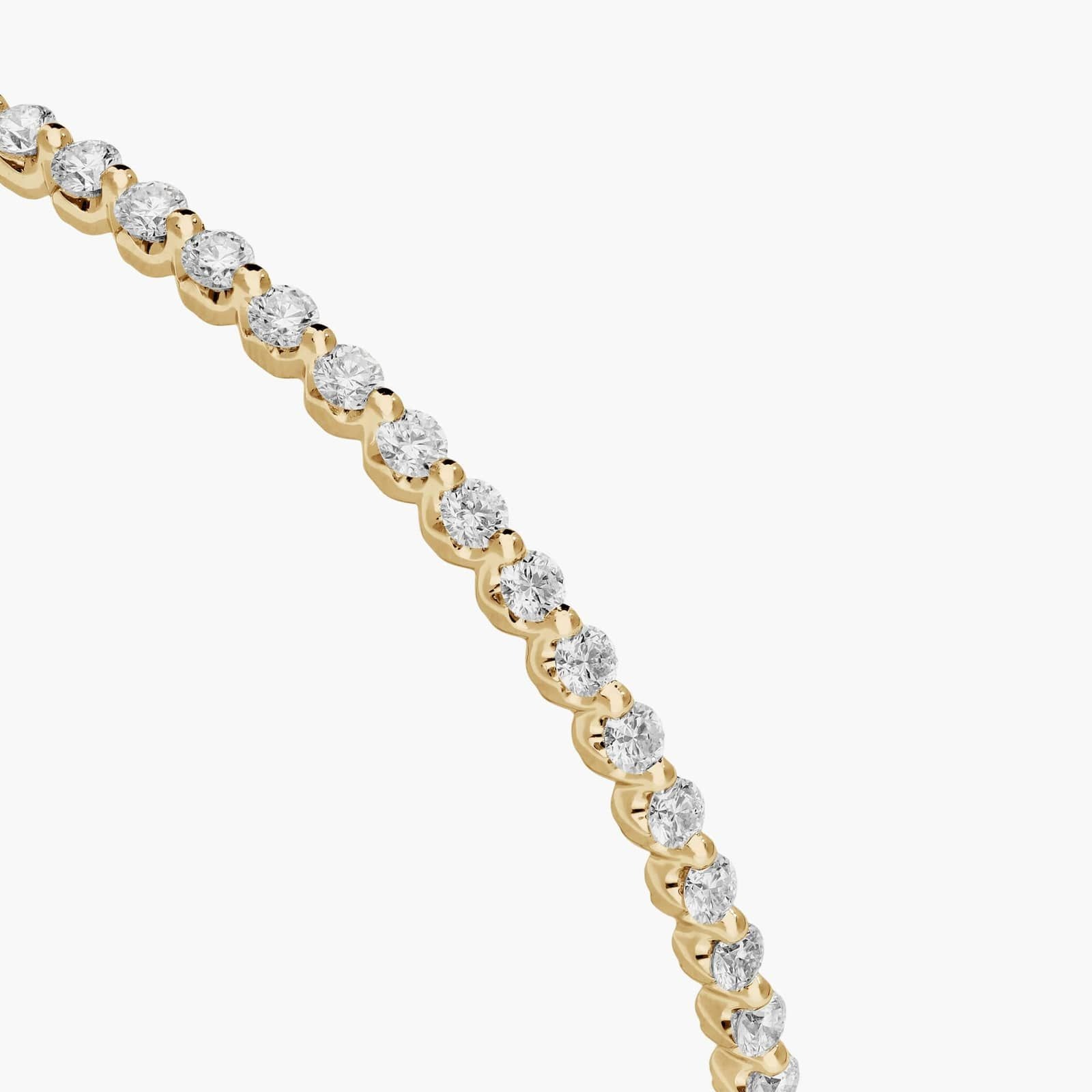 classic diamond bracelet in gold with diamonds