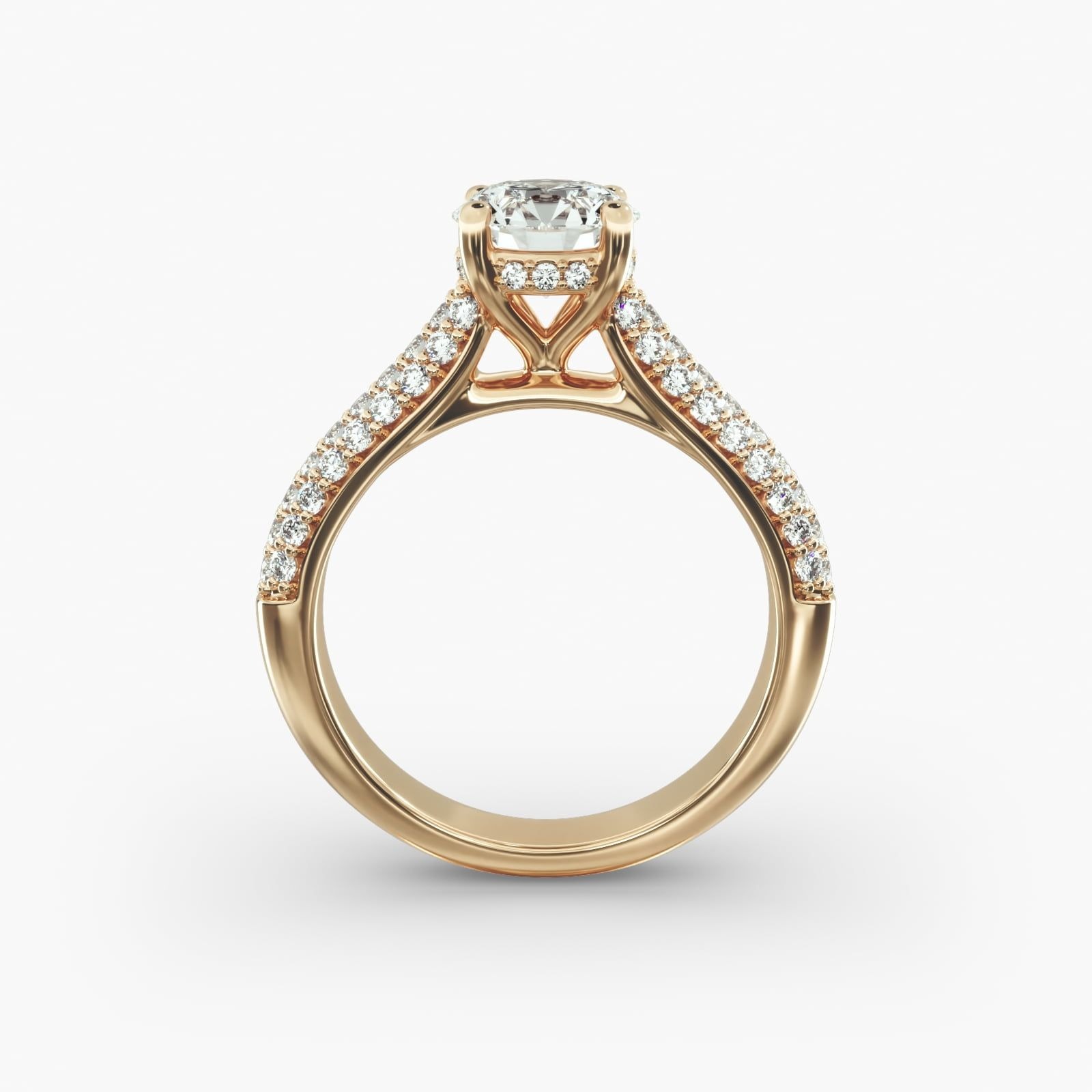 halo diamond ring in gold with diamonds
