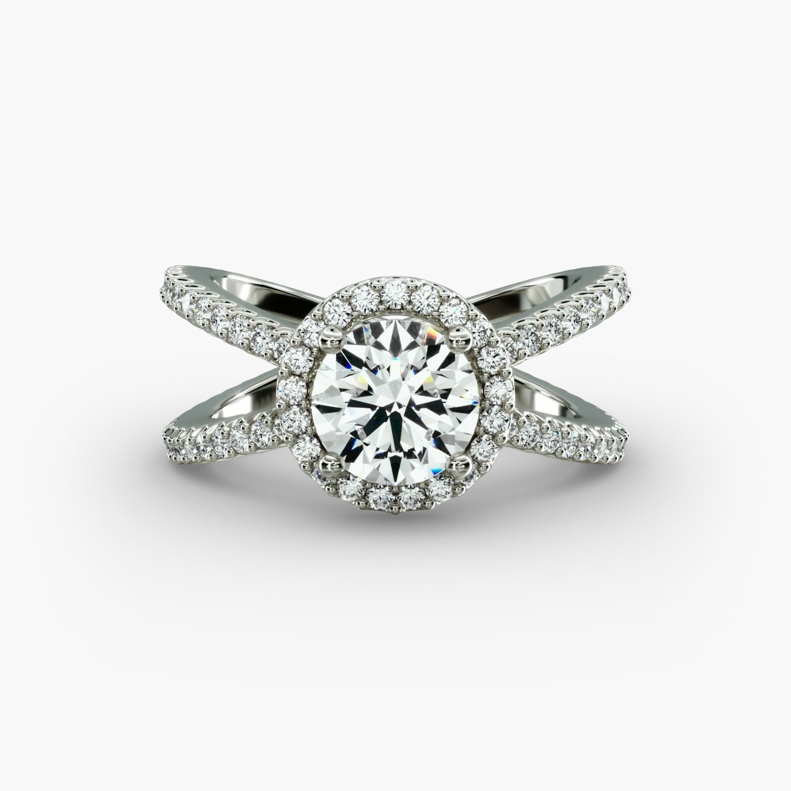 halo diamond ring in gold with diamonds